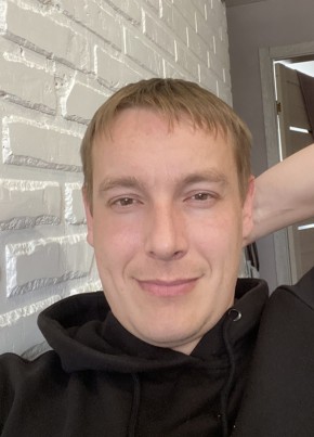 Максим из Евпатории 34 года