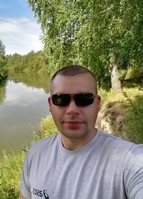 Андрей, 40, Россия, Урай