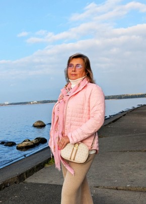 Алина из Санкт-Петербурга 48 лет