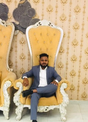 janu max из ෙකාළඹ 31 год