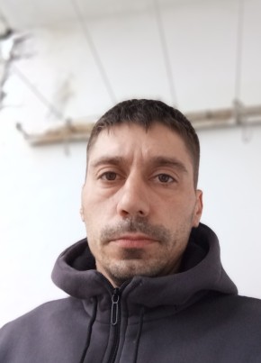 Александр, 36, Россия, Нижневартовск
