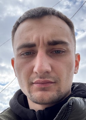 Михаил из Уссурийска 23 года
