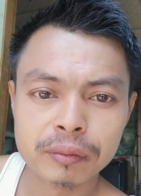 koaung, 39, Myanmar (Burma), Rangoon