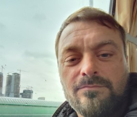 Aleksandr, 37, Athens