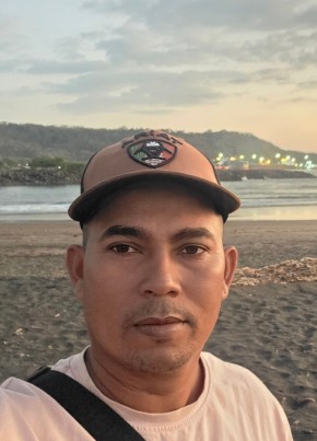 Carlos из San José (San José) 42 года