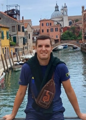 Ivan, 31, Italy, Chieti
