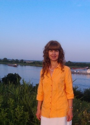 Irina, 54, Ukraine, Kherson