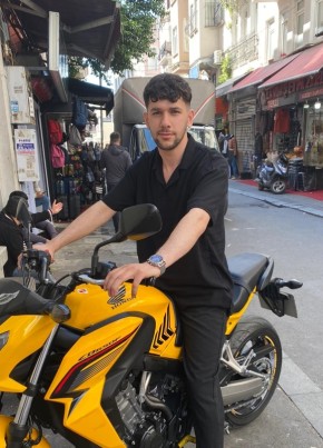 Yakup, 23, Türkiye Cumhuriyeti, İstanbul