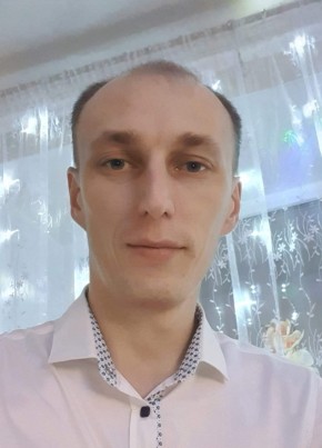 Александр из Омска 33 года