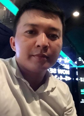 Nghiêm Dungx, 34, Công Hòa Xã Hội Chủ Nghĩa Việt Nam, Thành phố Hồ Chí Minh