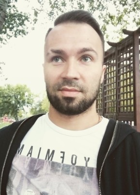 Alex, 32, Russia, Moscow
