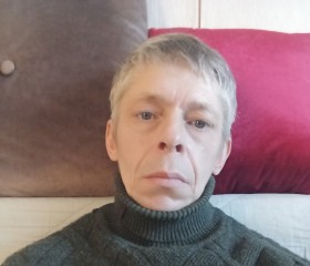 Aleksandar, 45, Smargon