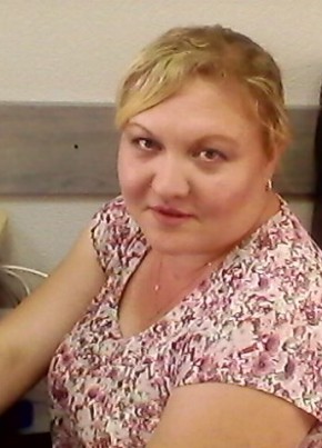 Оленька, 44, Россия, Томск