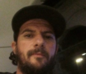 John, 29, Rapperswil