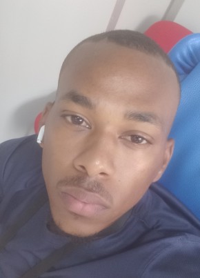 Carlos из Município da Praia 33 года