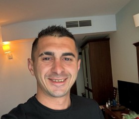 Radoslav, 24, Nesebar