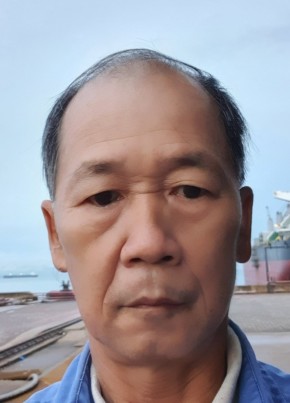 Leang, 62, Singapore, Singapore