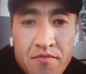 Isomiddin Turgun, 40, Yekaterinburg