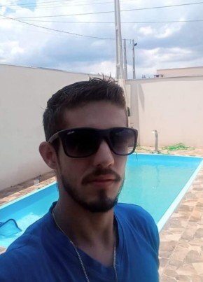 Marcos, 27, Brazil, Guanambi