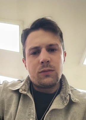 Виталий из Симферополи 24 года