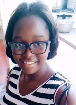 Naomi, 24, Republic of Cameroon, Douala