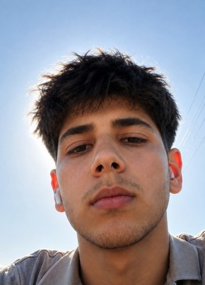 Murat из Özalp 19 лет