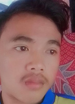 Kartono, 21, Indonesia, Arjawinangun