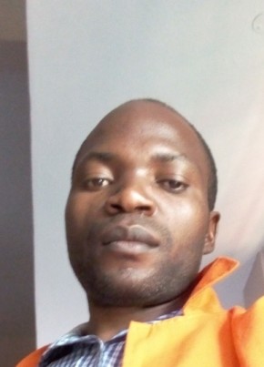 Goerge, 24, Uganda, Kampala