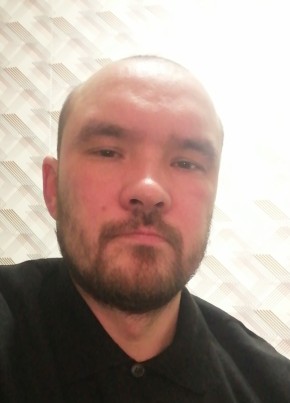 Максим Гузовский, 35, Россия, Чебоксары