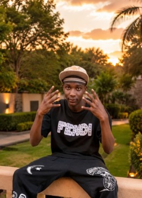 Fadiger из Kampala 26 лет