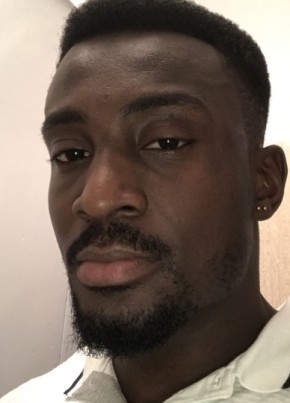 yao, 37, République Française, Tours