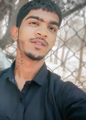Shaik, 18, India, Hyderabad