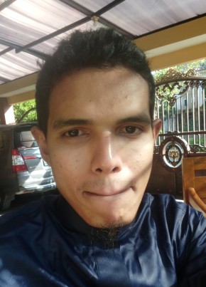 Amal, 33, Indonesia, Kota Pasuruan