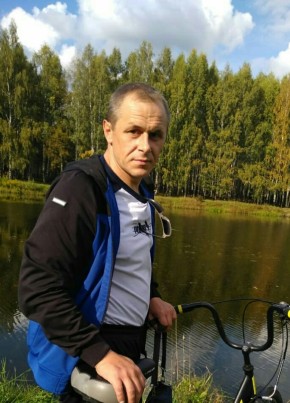 Илья, 46, Россия, Кострома