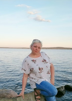Анюта, 41, Россия, Апатиты