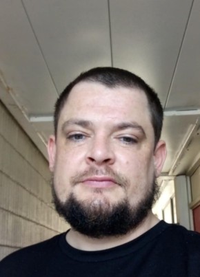 Dale, 38, United States of America, Burlington (State of Iowa)