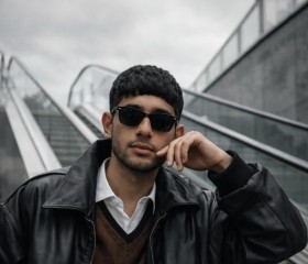 MOHSEN, 25, Tehran