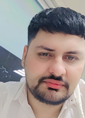 Ali Malik, 29, United Arab Emirates, Abu Dhabi