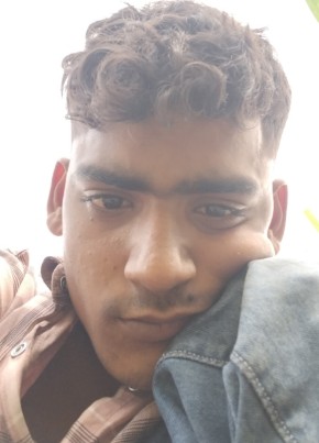 Mahir Don, 18, India, Garhmuktesar