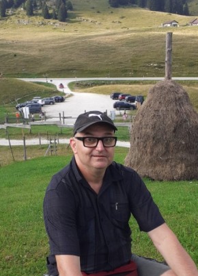 Andrea Fioratti из Trento 52 года