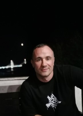 Даниил из Череповеца 39 лет