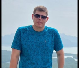 Aleksandr, 20, Saint Petersburg