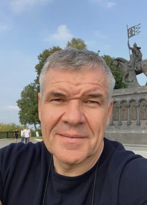 Сергей из Великого Новгорода 51 год