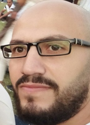 محمود ضاحي
