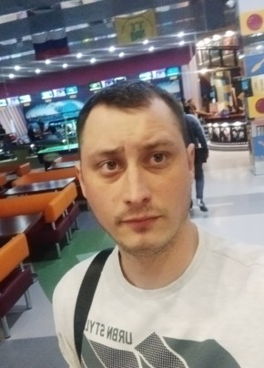 Данил, 34, Россия, Омск