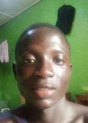 Isaac s Tamba, 20, Liberia, Monrovia