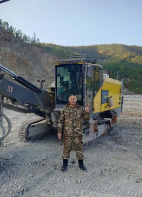 Александр из Новотроицка 44 года