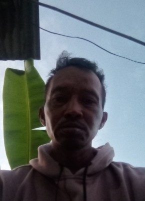 Karsani, 46, Indonesia, Kota Surabaya