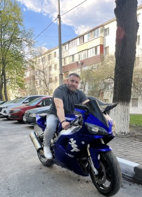 Макс из Губкина 37 лет