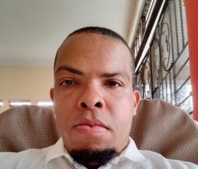 Raibert David, 31, Santo Domingo